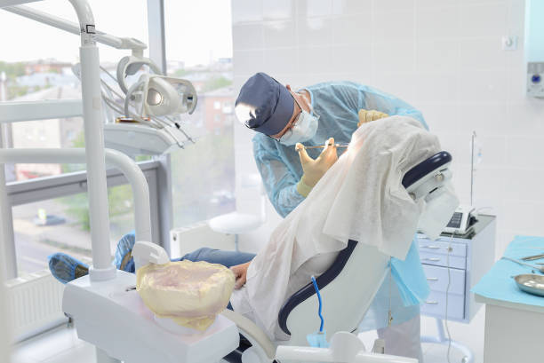 Best Dentist for Tooth Abscess  in Beloit, WI